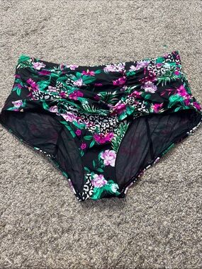 Torrid High Rise Ruched Bikini Bottoms Floral